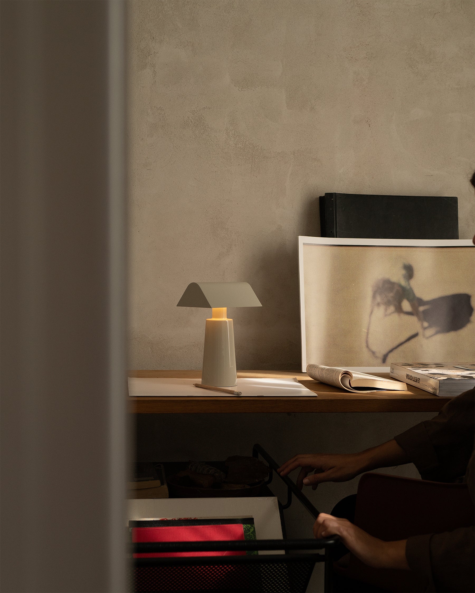 Caret MF1 Portable Table Lamp - Silk Grey