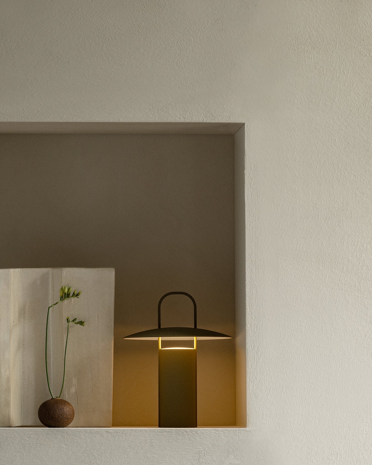 Ray Portable Lamp- Dusty Green