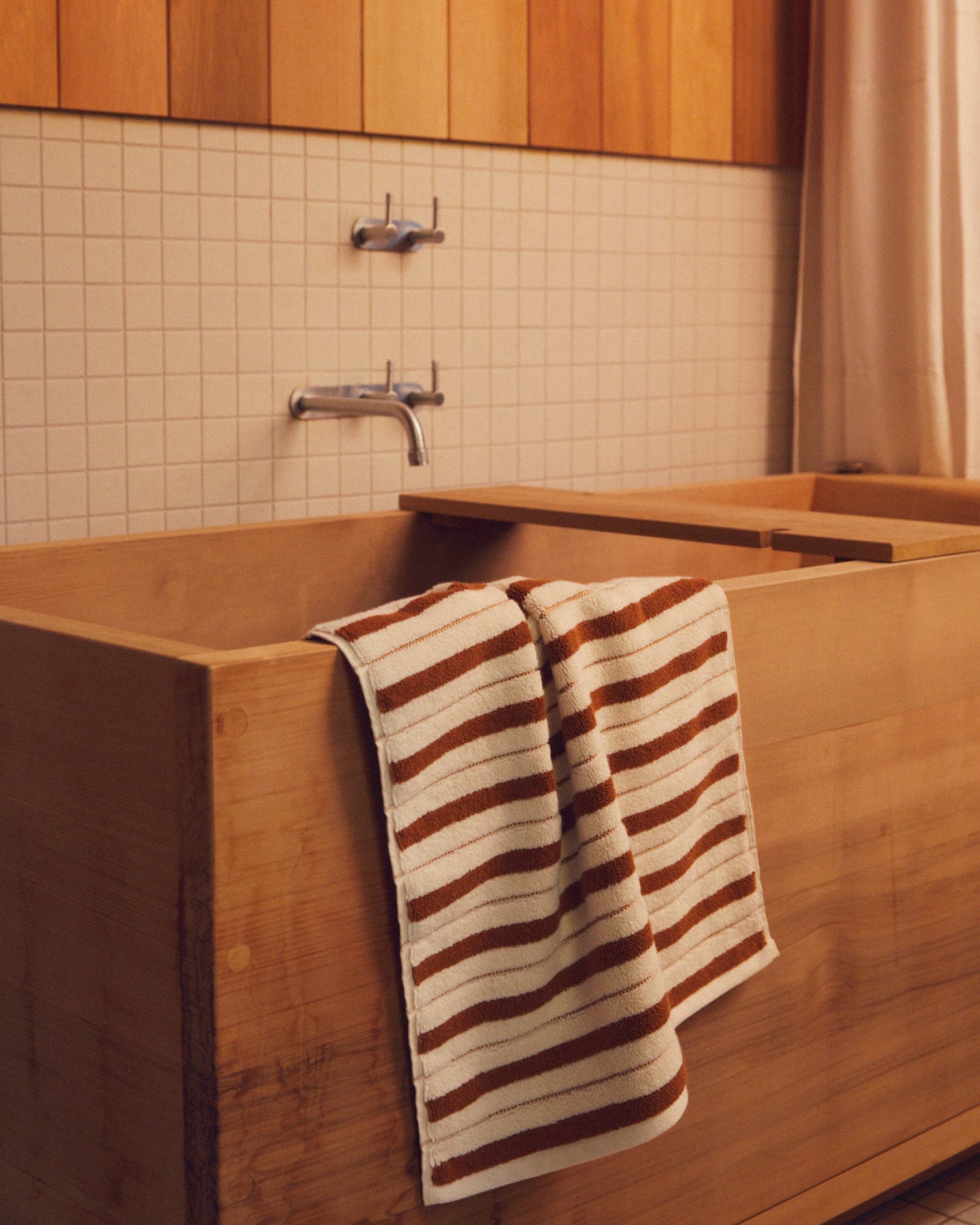 Echo Bath Mat - Fuyu / Chalk