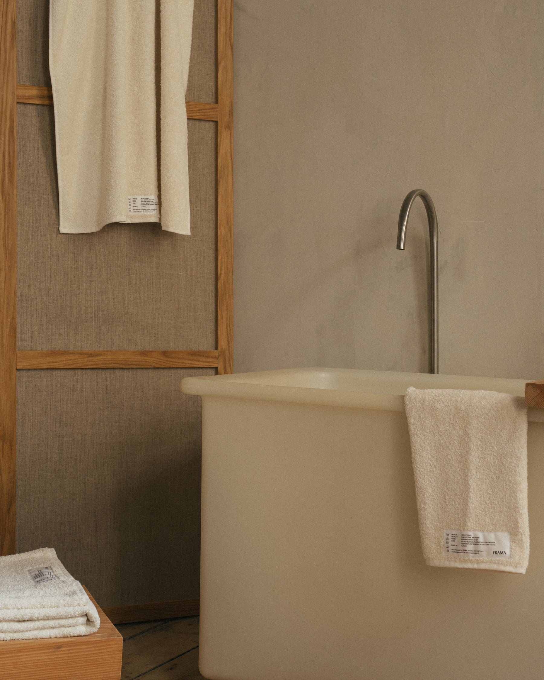 HEAVYTOWEL Bath Towel - Bone White