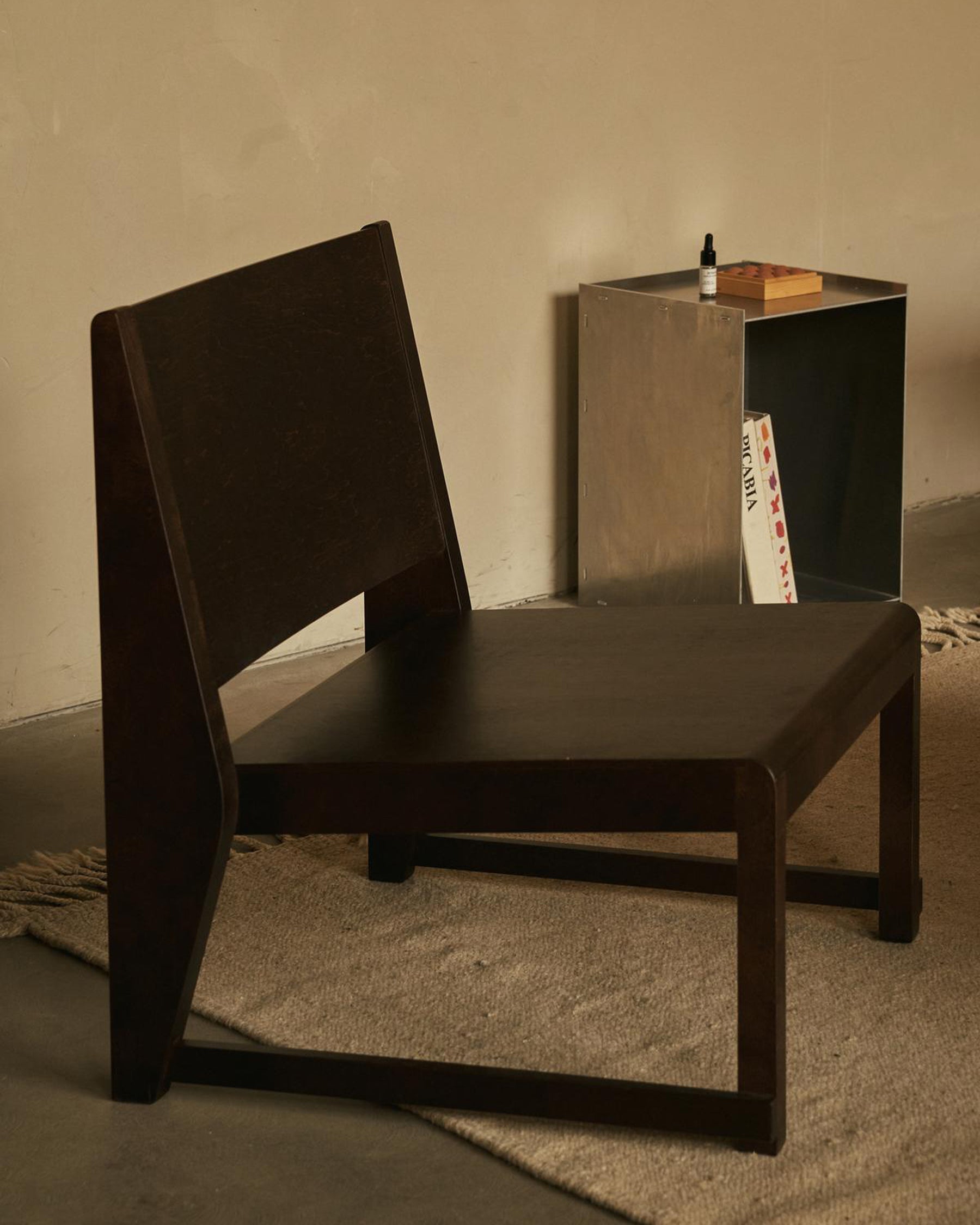 EASY CHAIR 01 - Dark Brown Birch