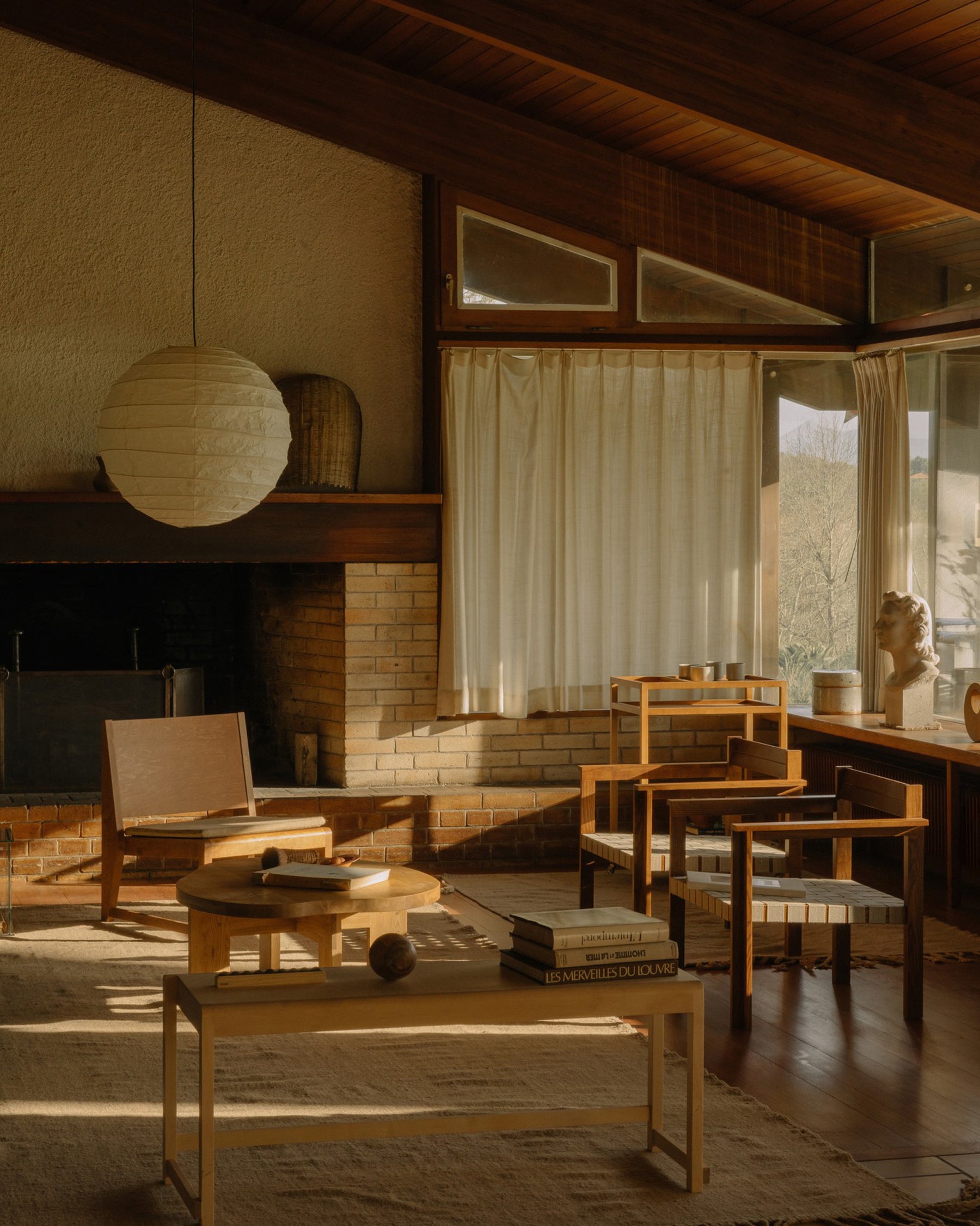 FARMHOUSE COFFEE TABLE - Pond Natural Oak
