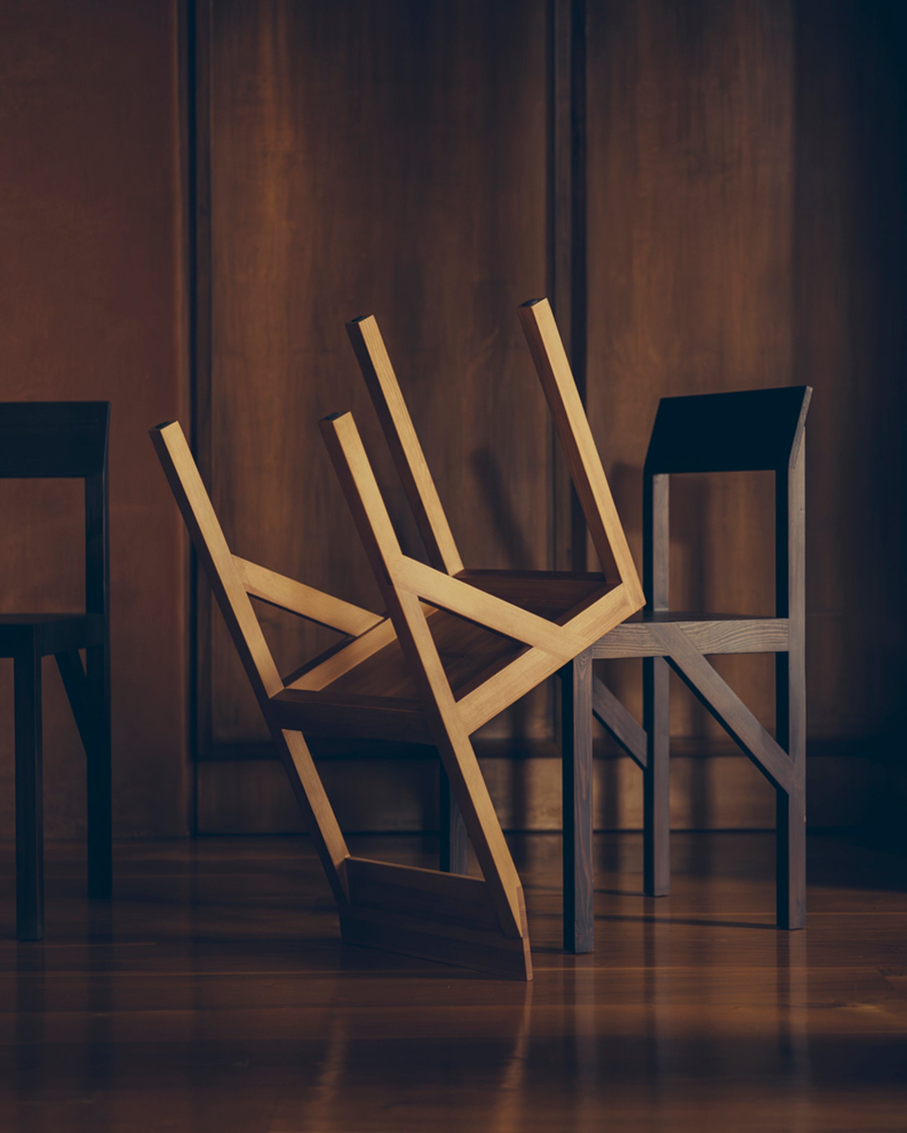 BRACKET CHAIR - Warm Brown