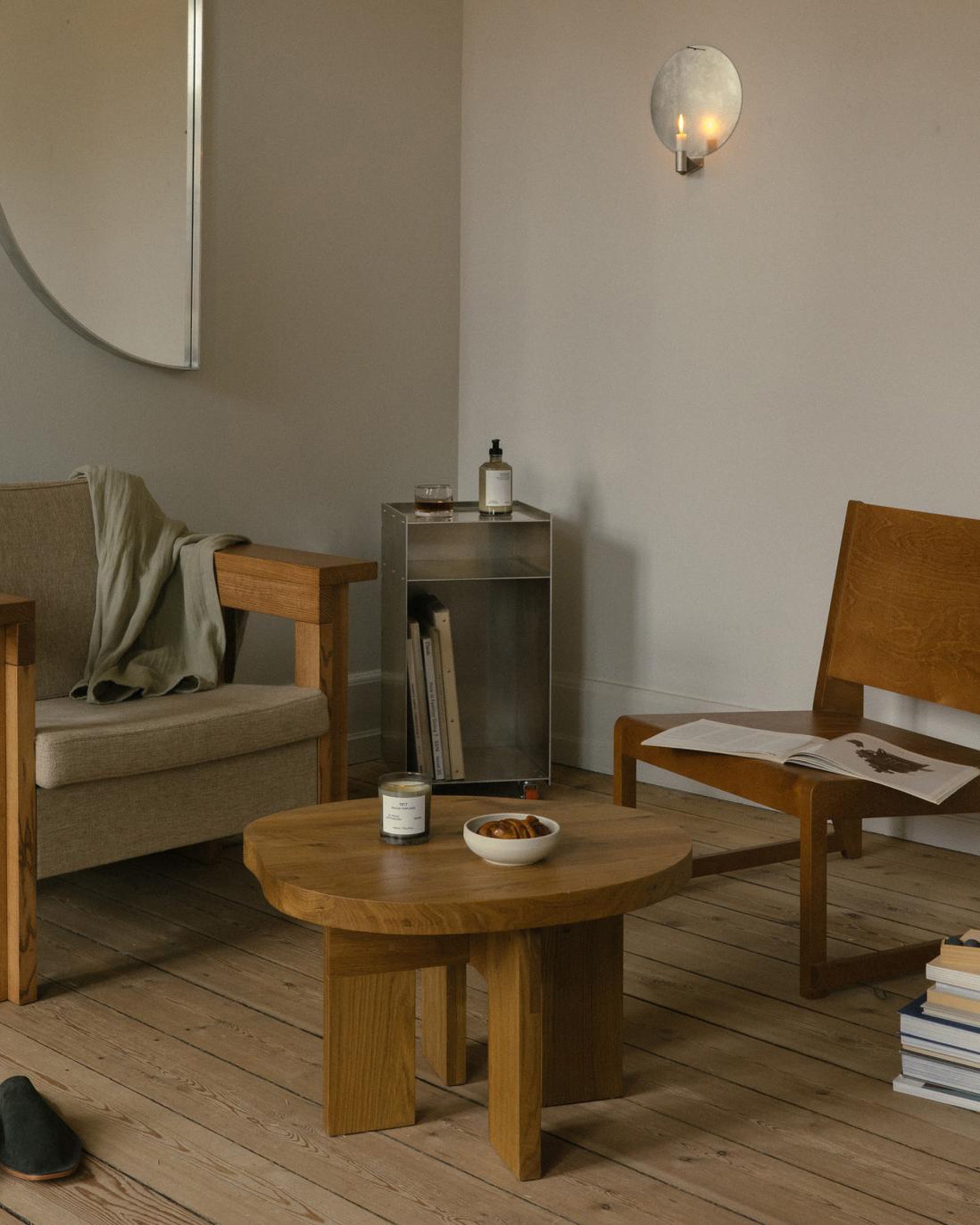 SYMMETRY LOUNGE CHAIR - Ash Wood / Oat Fabric