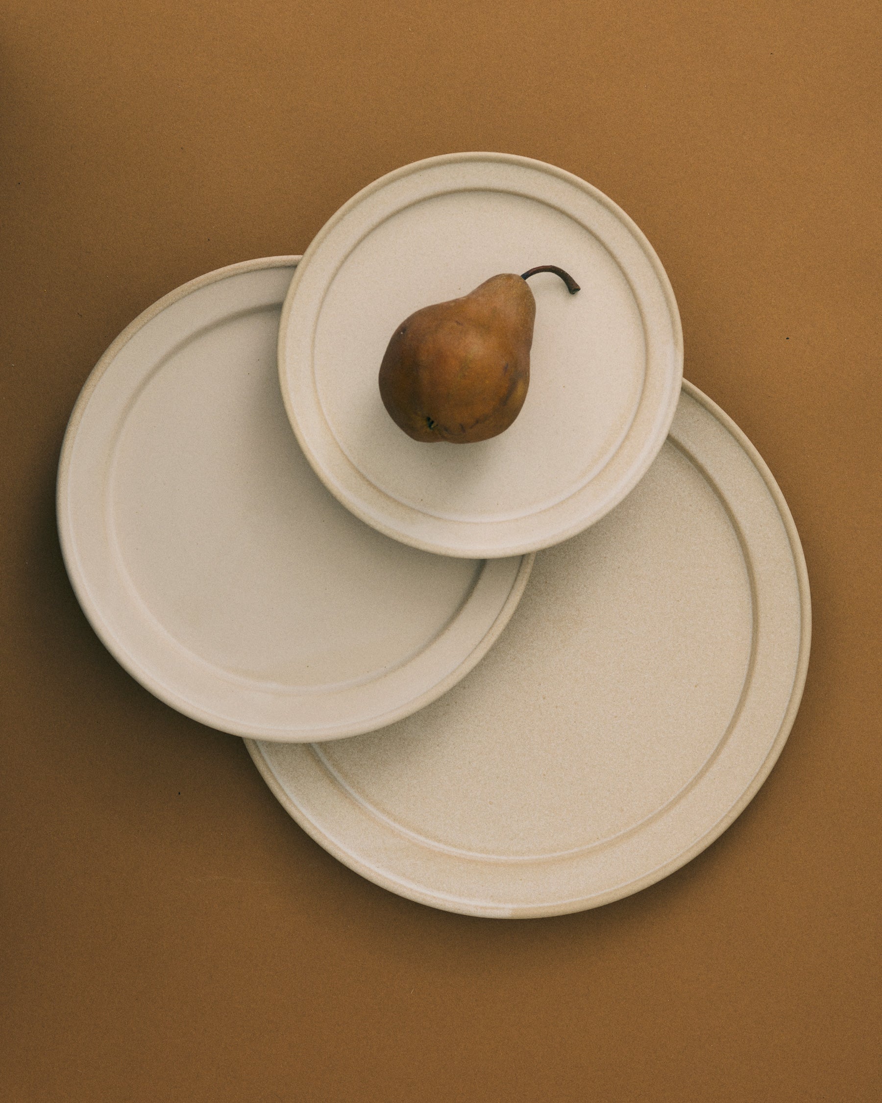 Narrow Rim Plate Small - Stone Beige