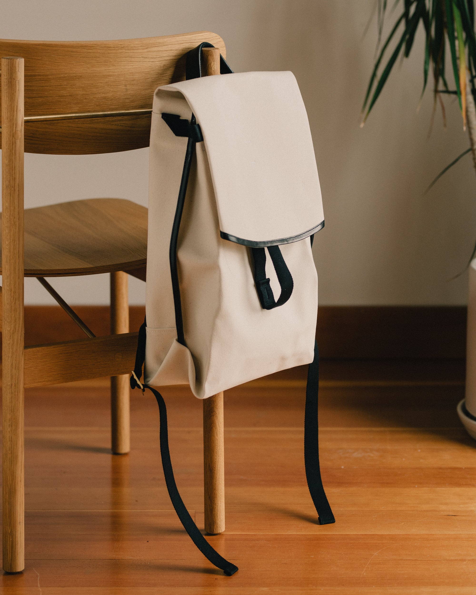 SFI. Fold Top Rucksack - Natural/Black