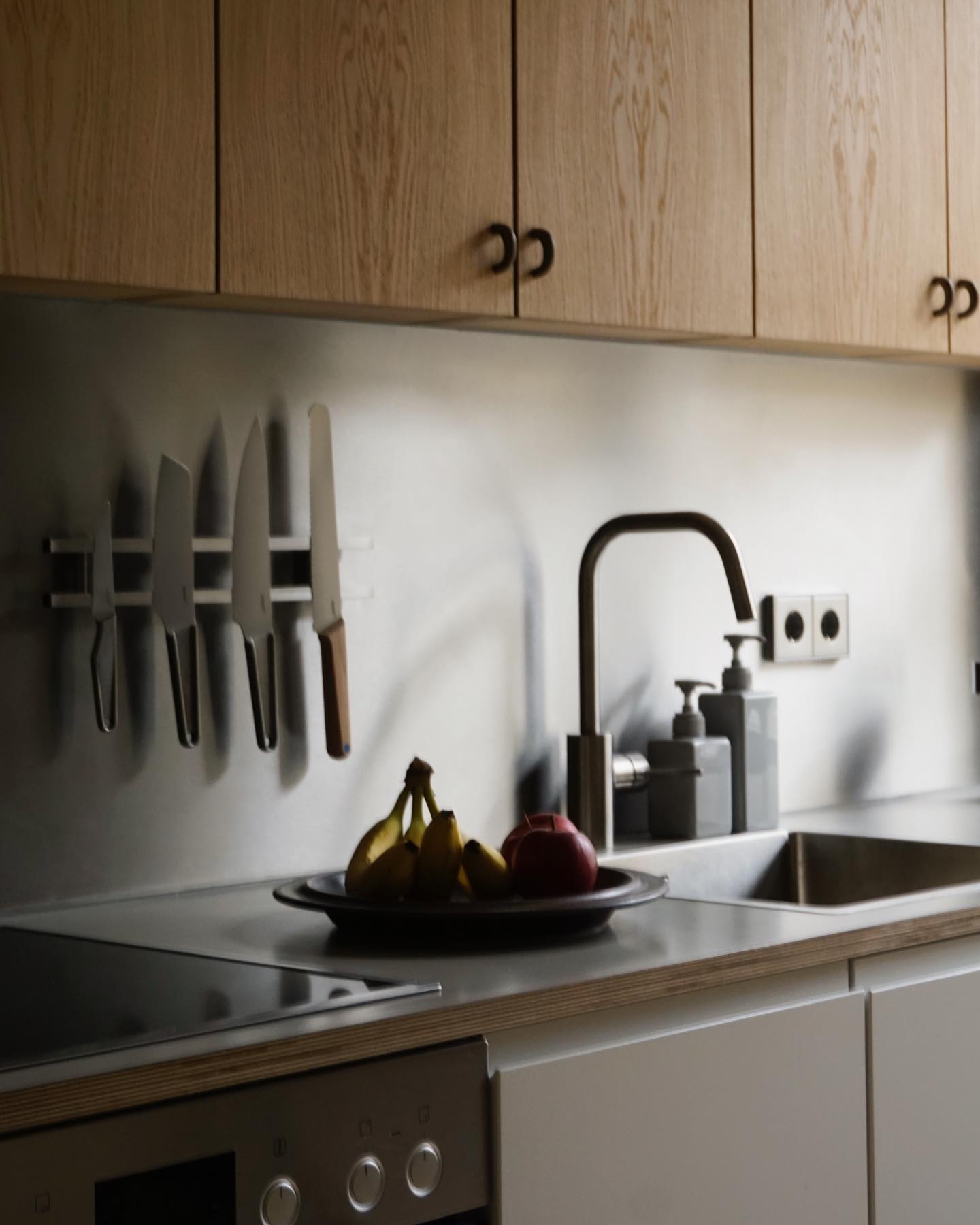 RS-M40 Magnetic Rack