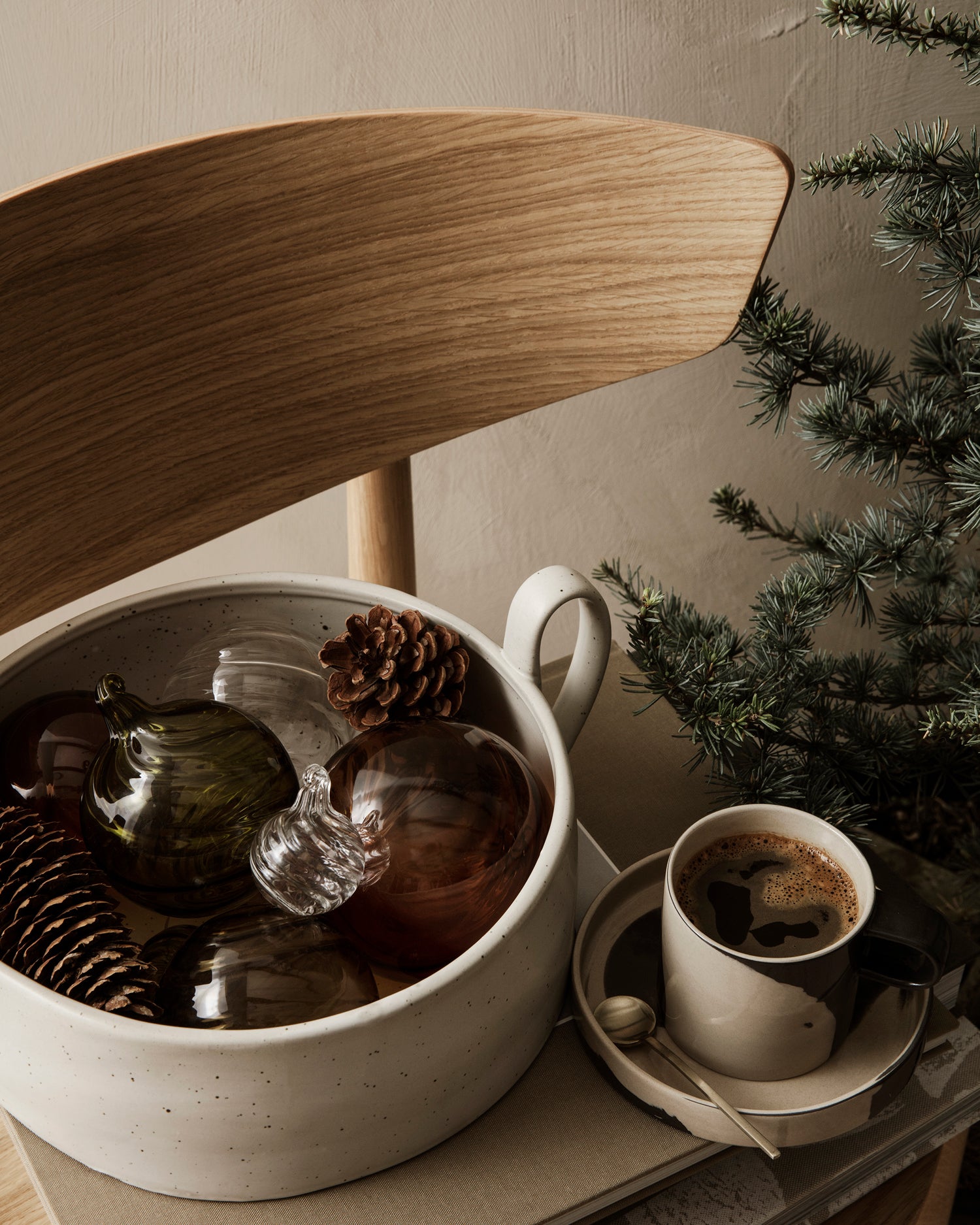 Twirl Ornaments - L - Set of 4 - Multi