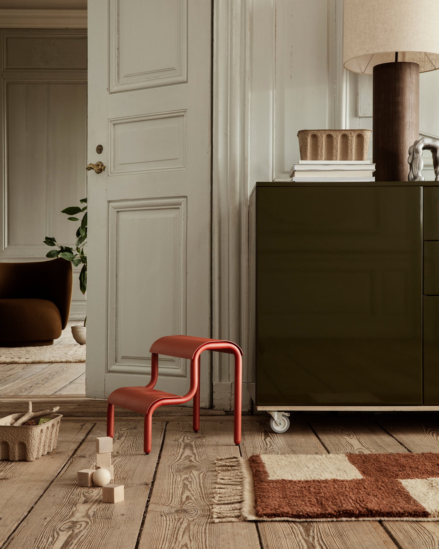 Up Step Stool - Poppy Red
