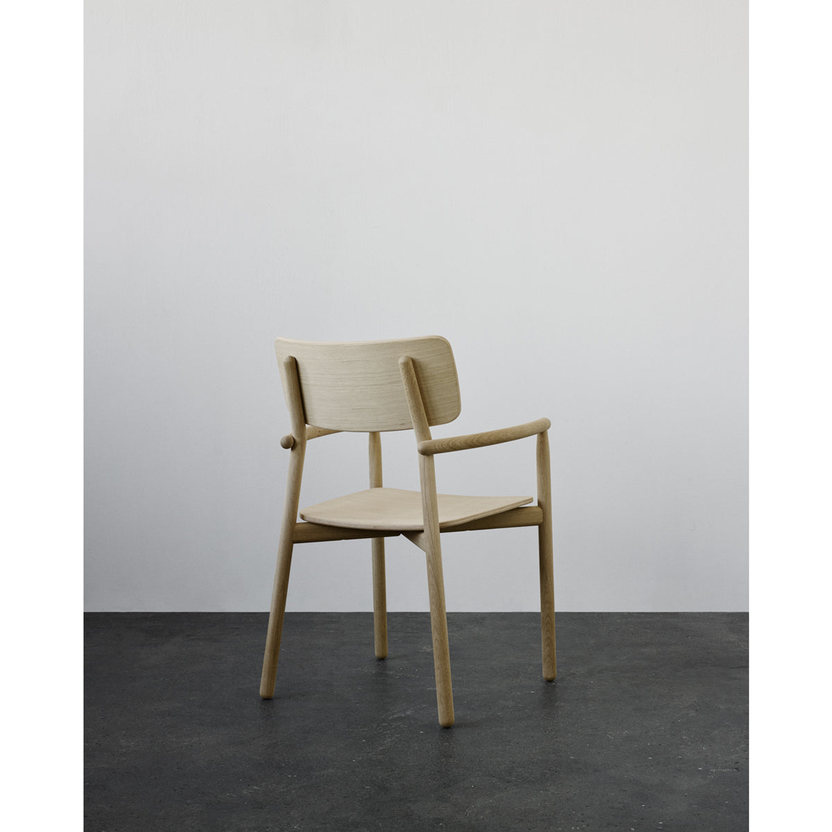 Hven Armchair