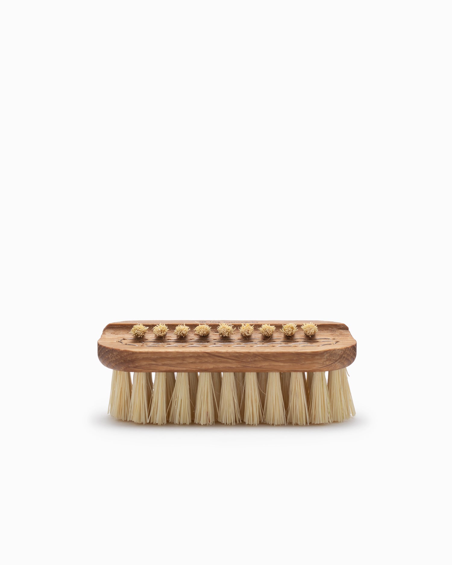 Handcrafted Nail Brush Lovisa from Iris Hantverk – Pipit & Finch