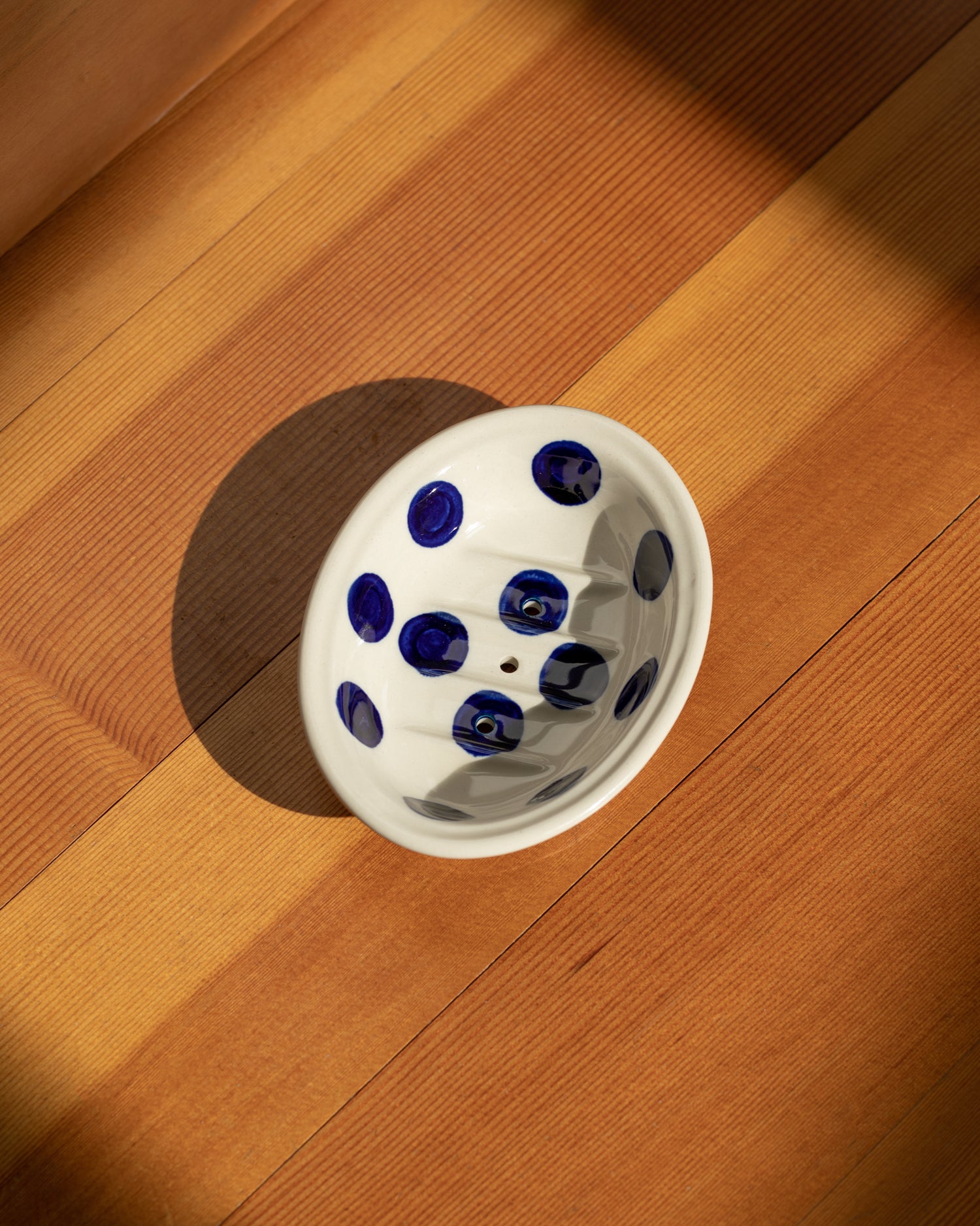 Indigo Dotted Round Ceramic Soap Dish