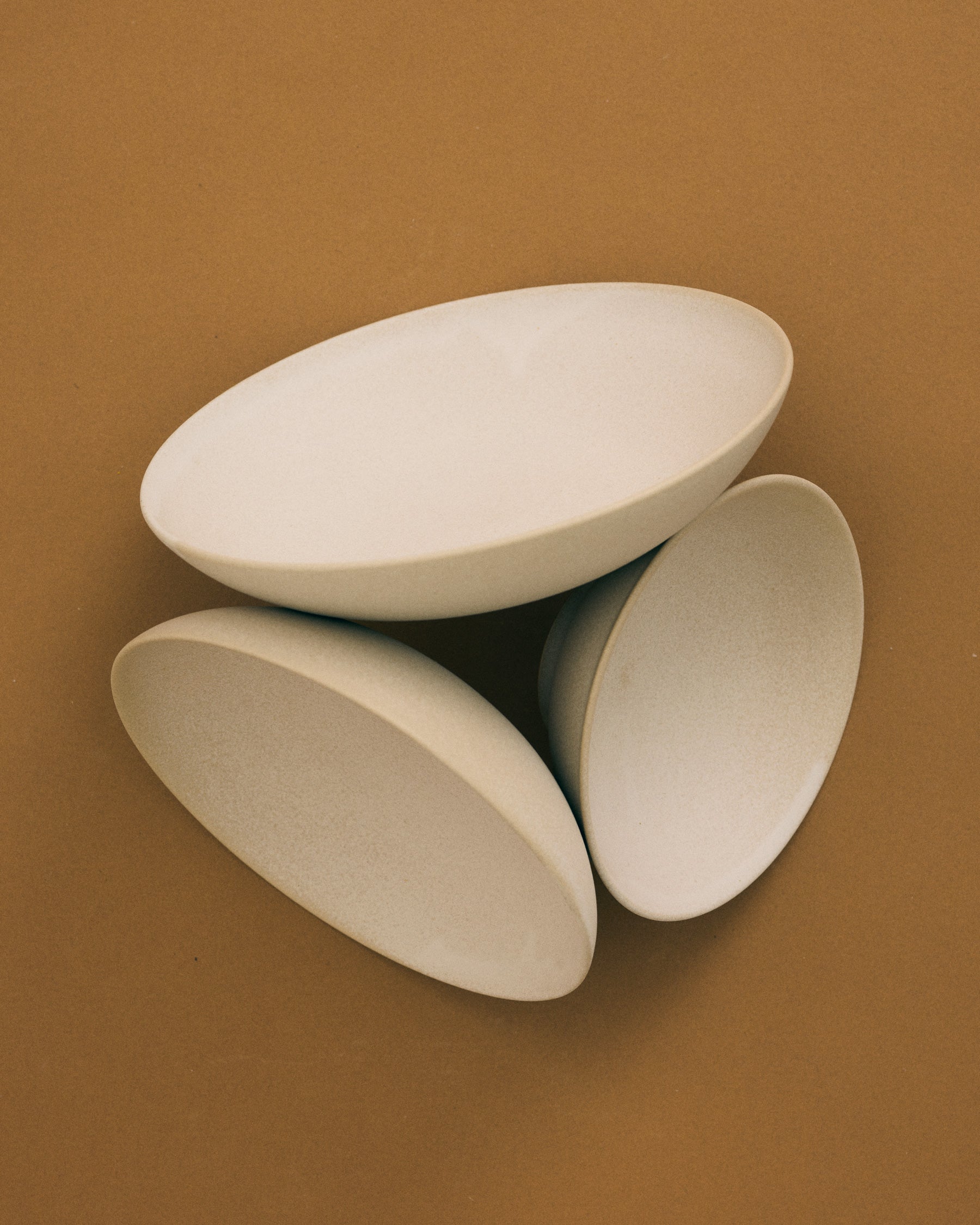 Shallow Bowl Small - Stone Beige