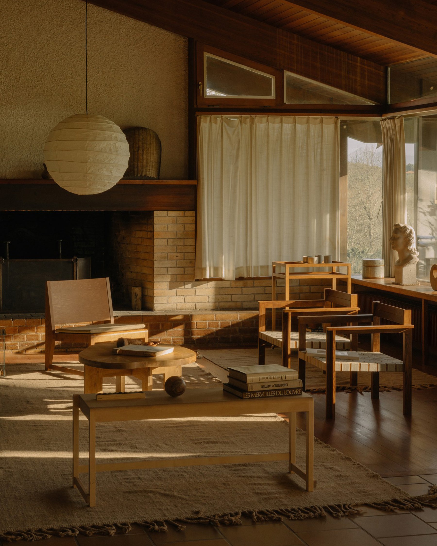 BENCH 01 - Warm Brown Birch