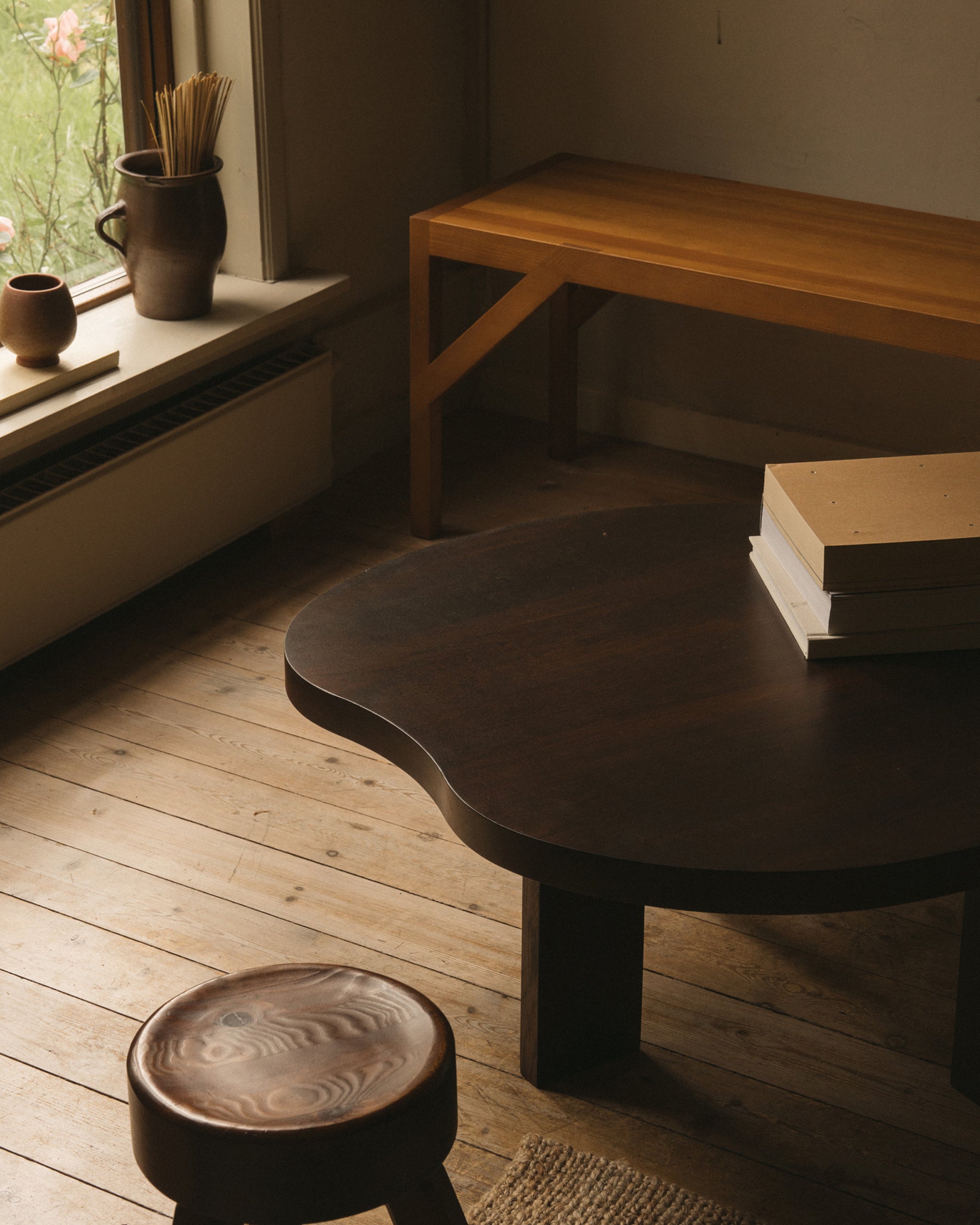 FARMHOUSE COFFEE TABLE - Pond - Dark Oak