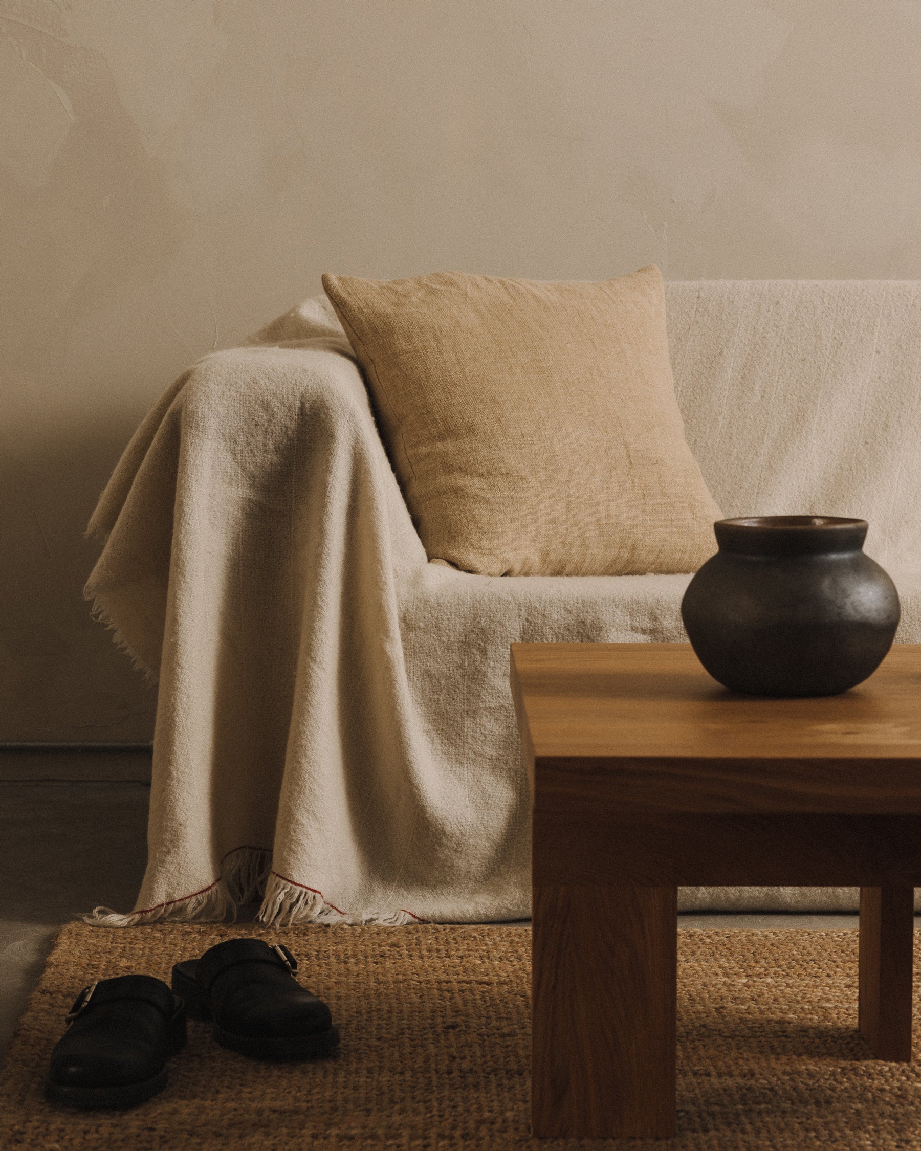 FARMHOUSE COFFEE TABLE - Square - Natural Oak