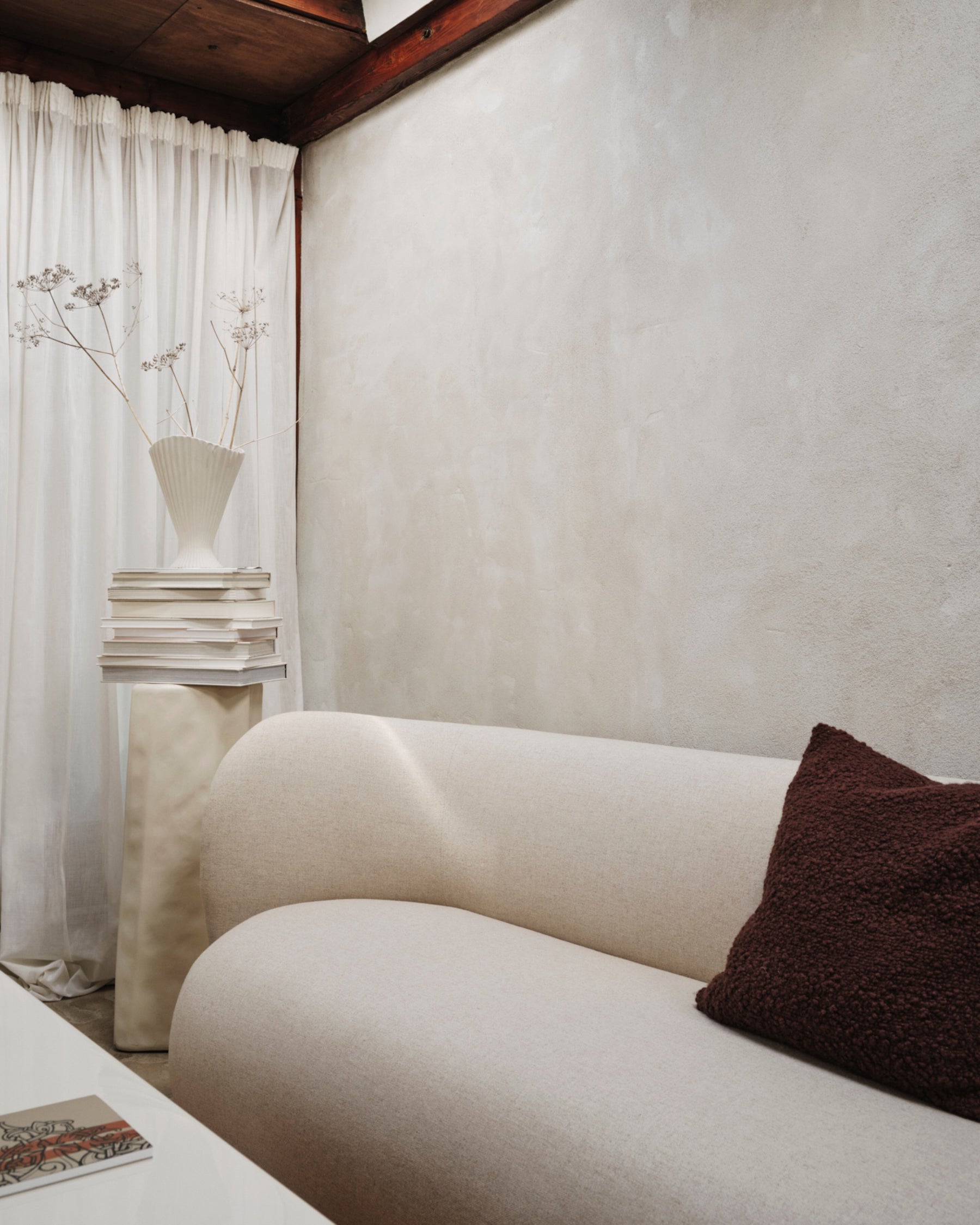 Moor Cushion - Dark Pecan