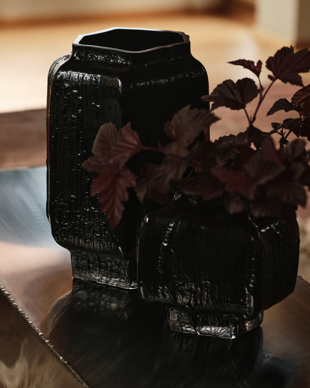 Mokuri Vase Small - Black