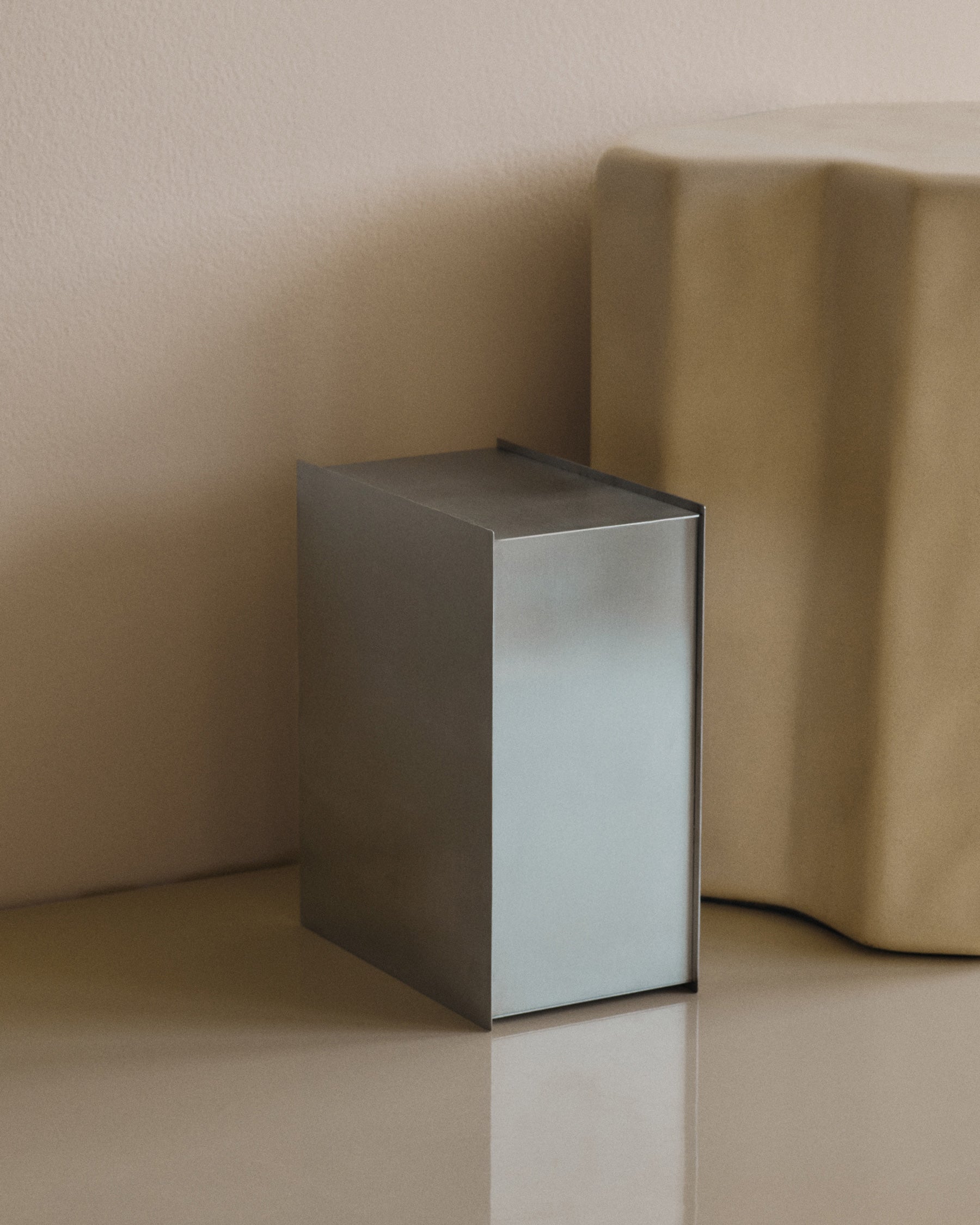 Sama Bin - Brushed Stainless Steel