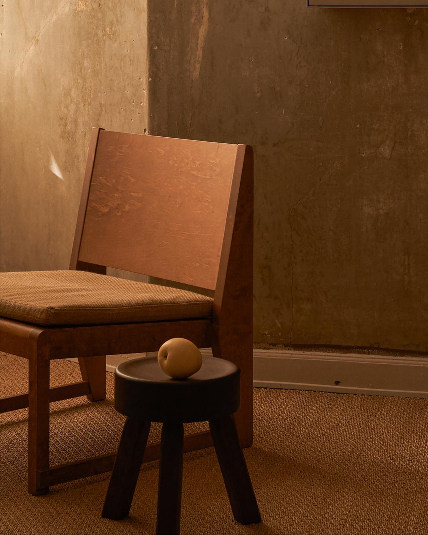 AML STOOL - Dark Pine