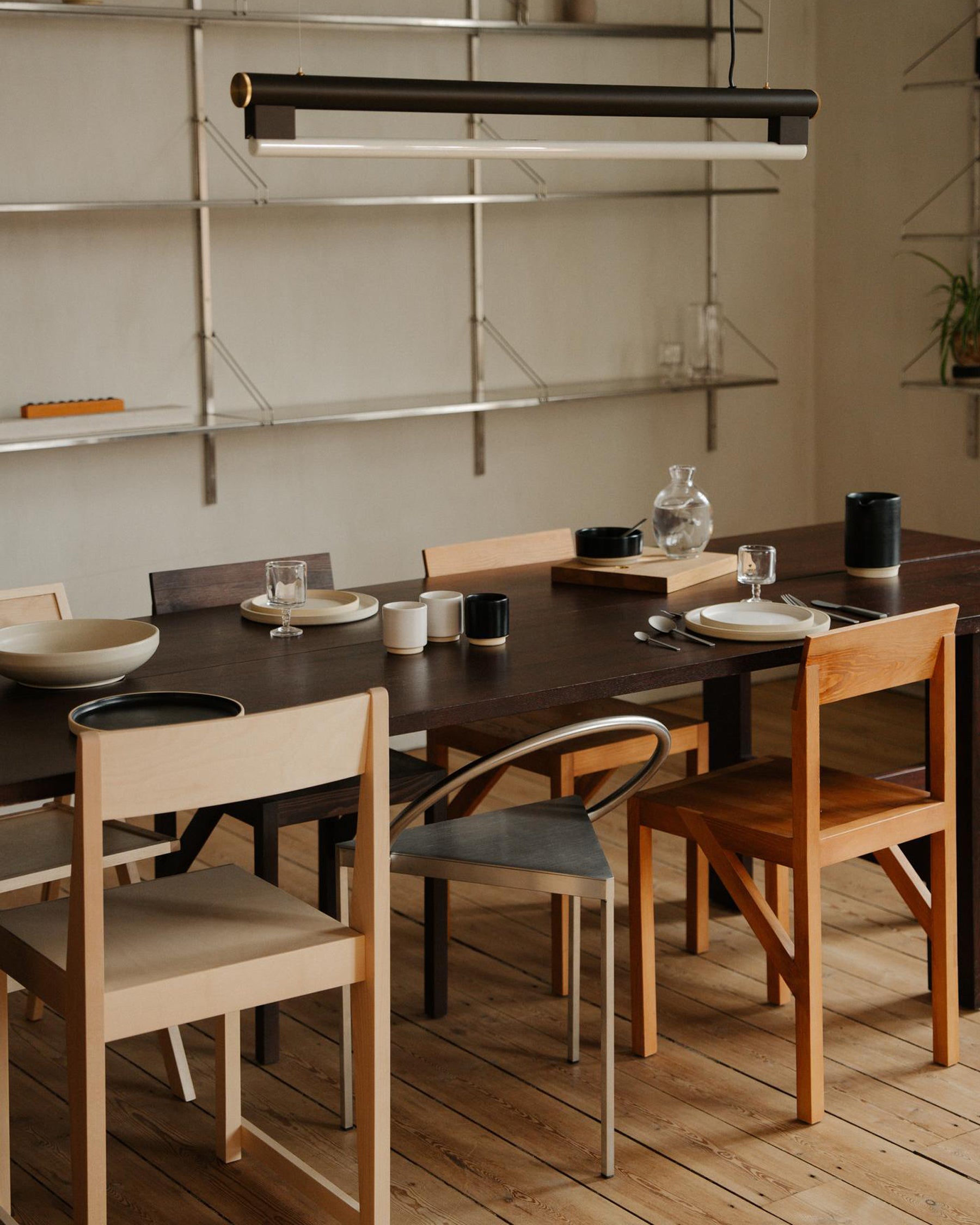 BRACKET CHAIR - Warm Brown