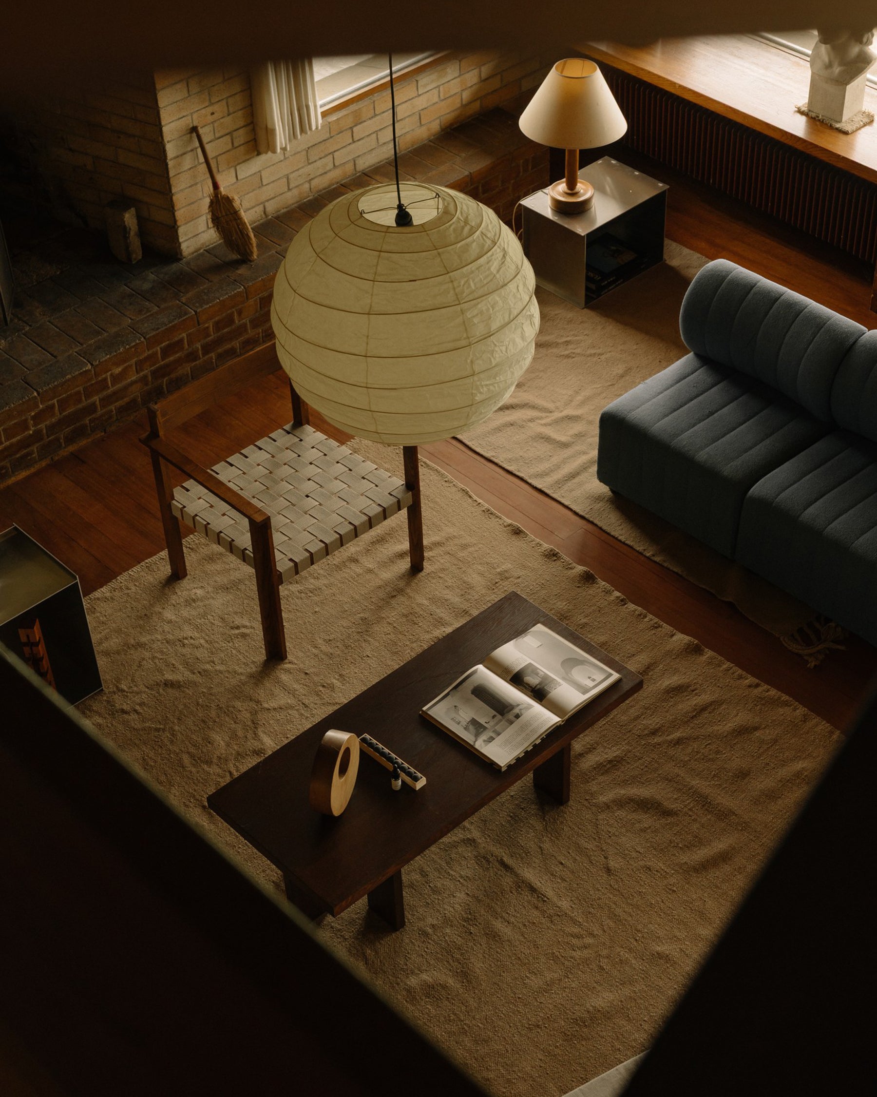 SYMMETRY EASY CHAIR - Ash Wood / Oat Fabric