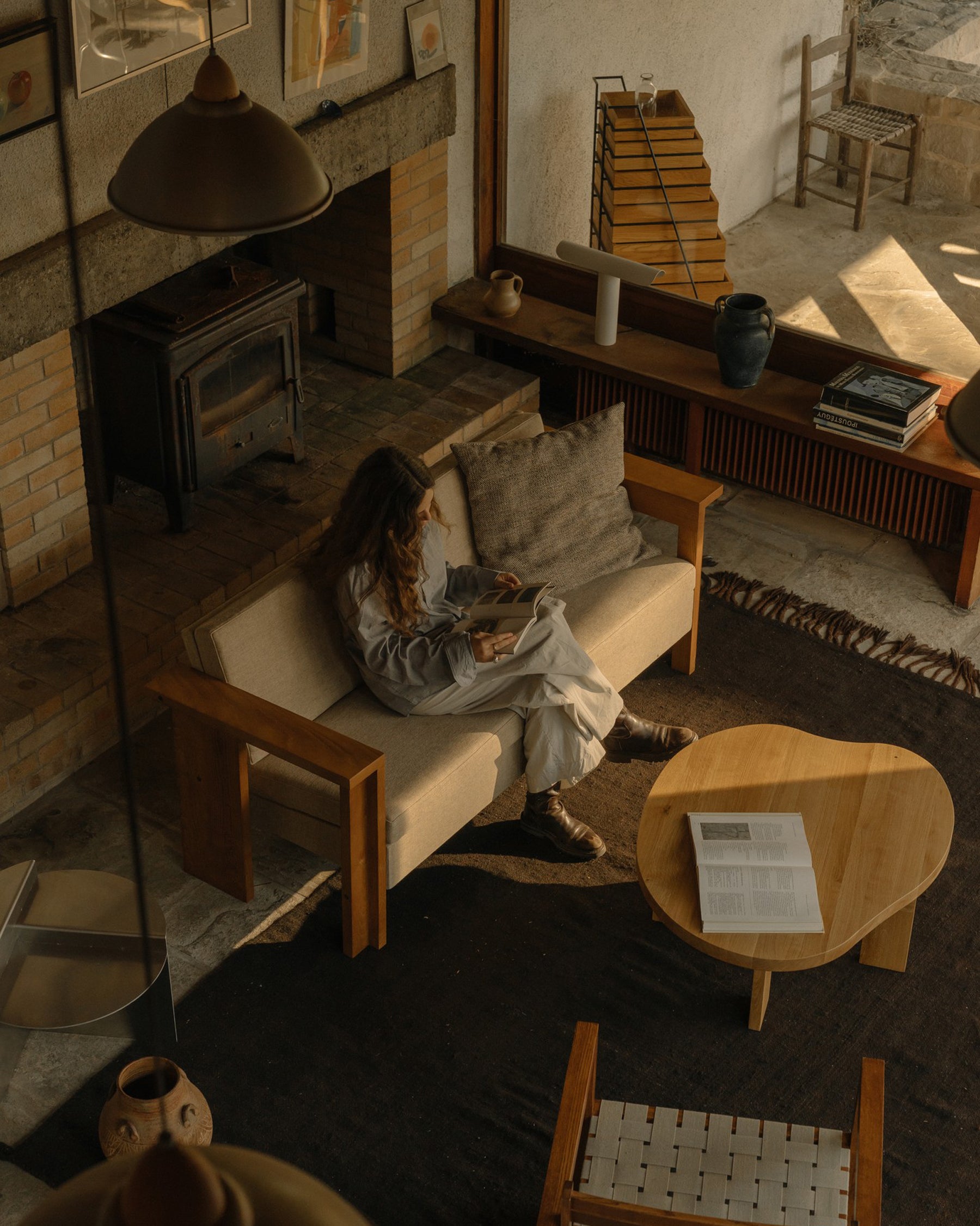 SYMMETRY COUCH - Ash Wood / Oat Fabric