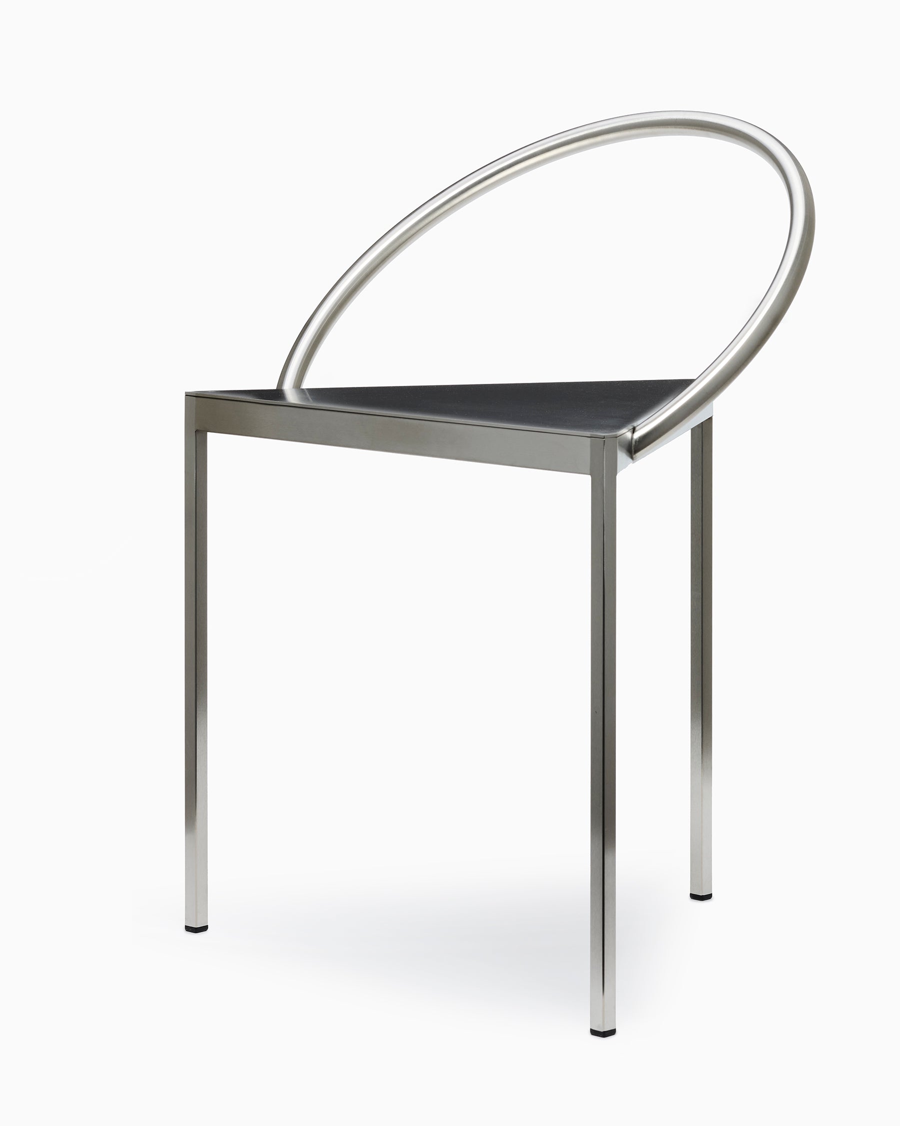 Triangolo_0001_Triangolo-Chair