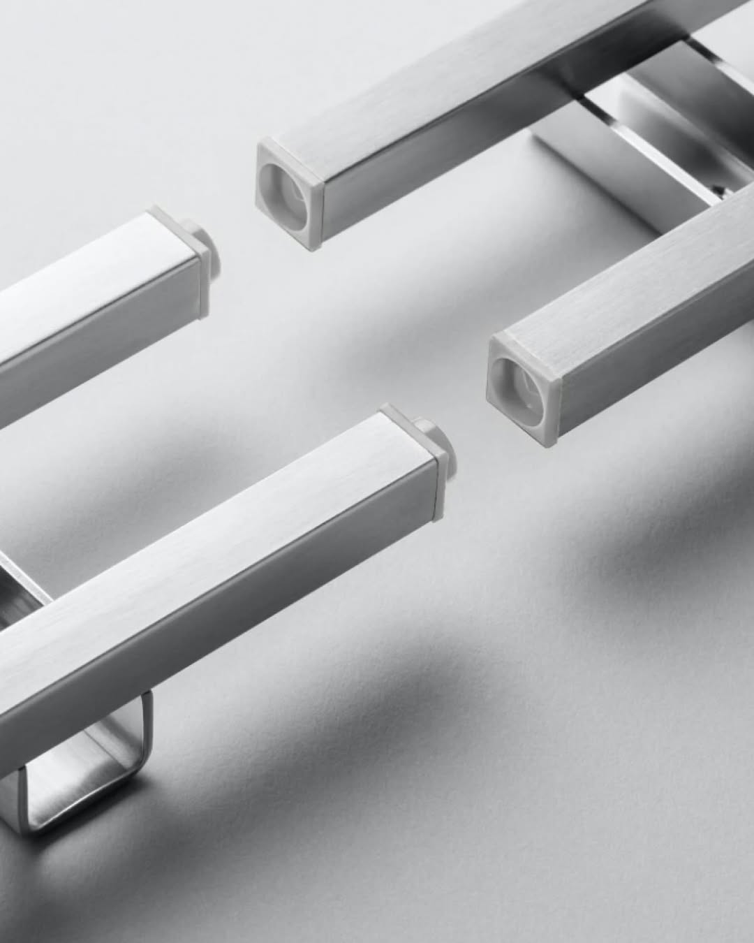 RS-M40 Magnetic Rack