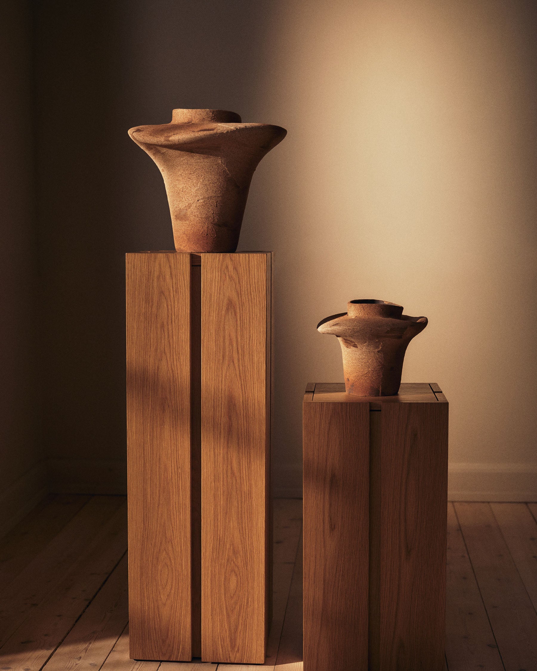 Evio Vase - Burnt Umber - Large