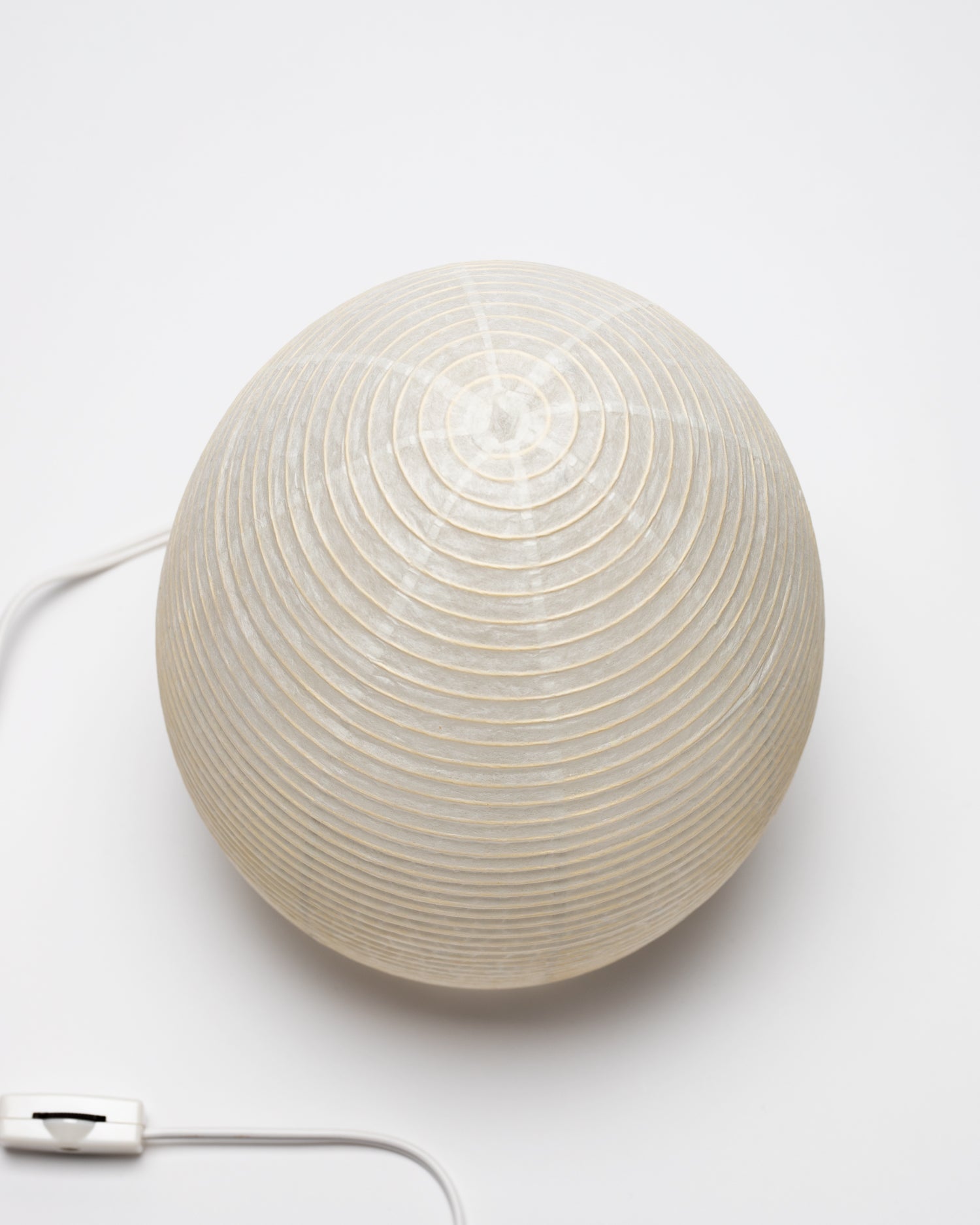 Paper Moon Lamp 01 - The Egg