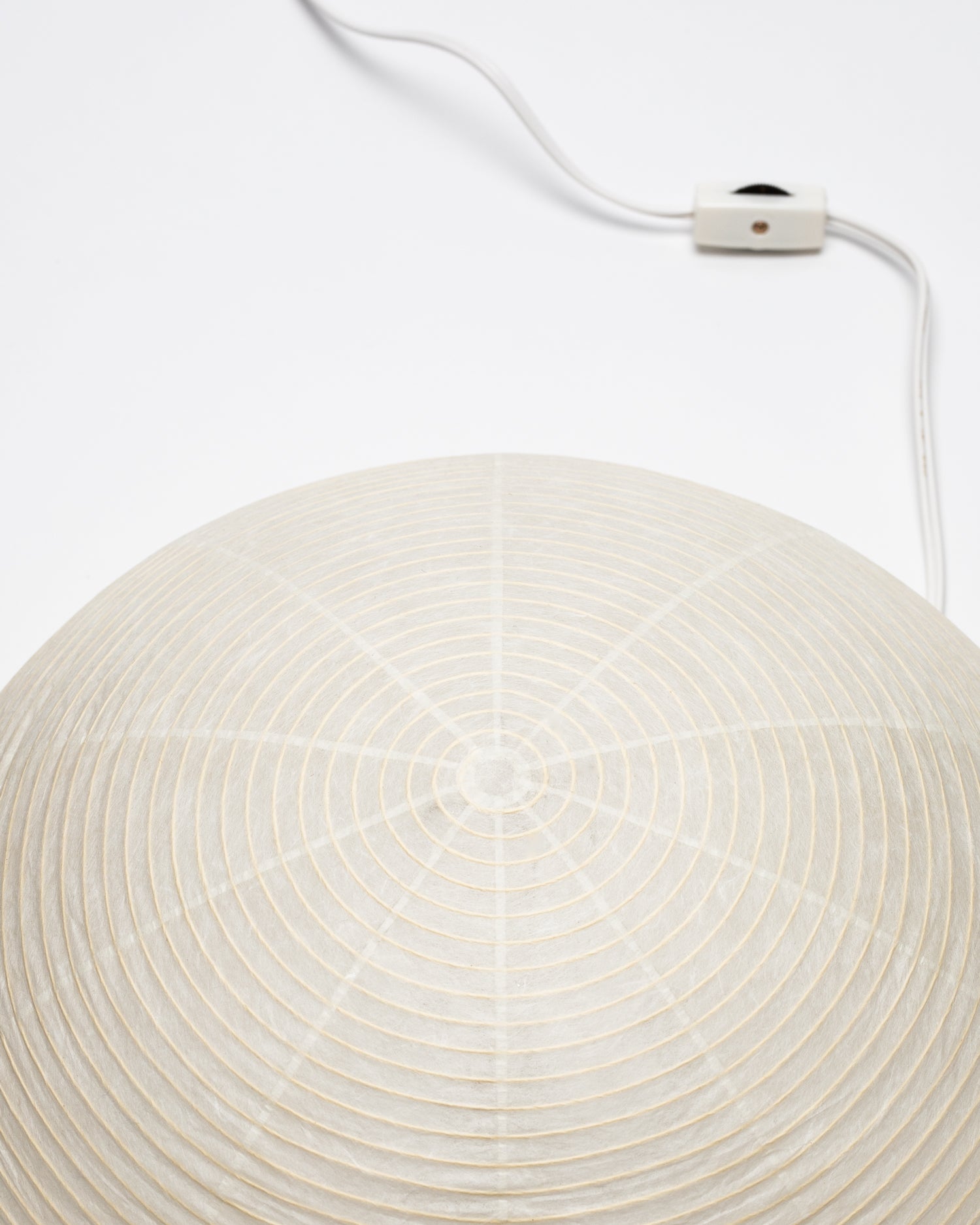 Paper Moon Lamp 04 - The Saucer