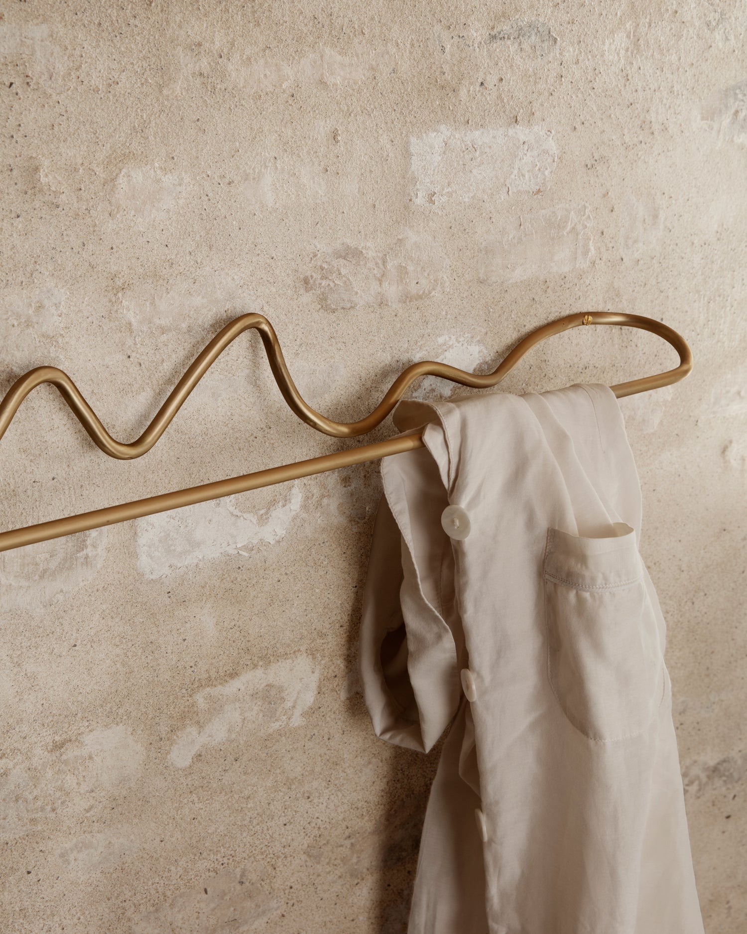 Curvature Towel Hanger - Brass