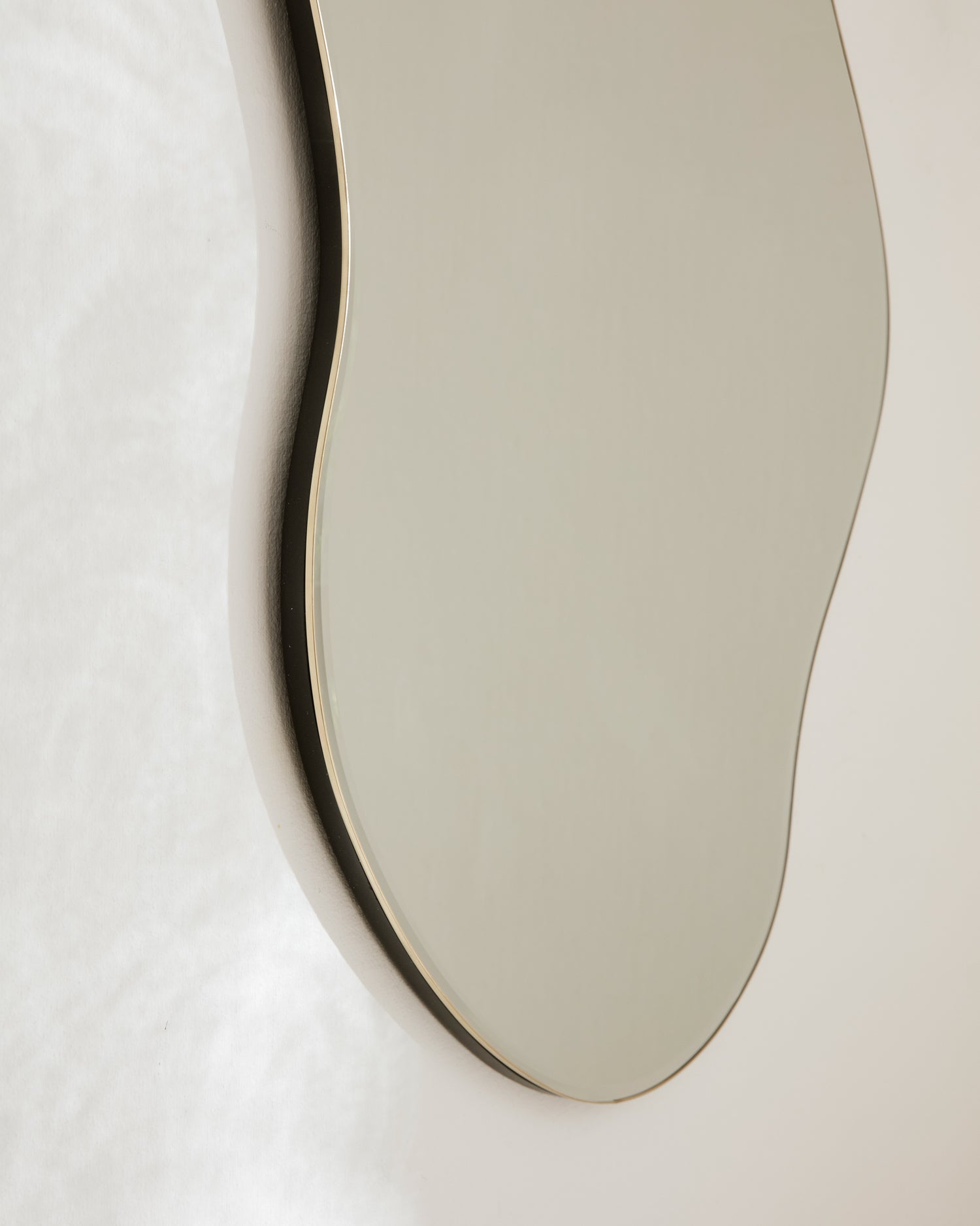 Pond Mirror Large - Brass