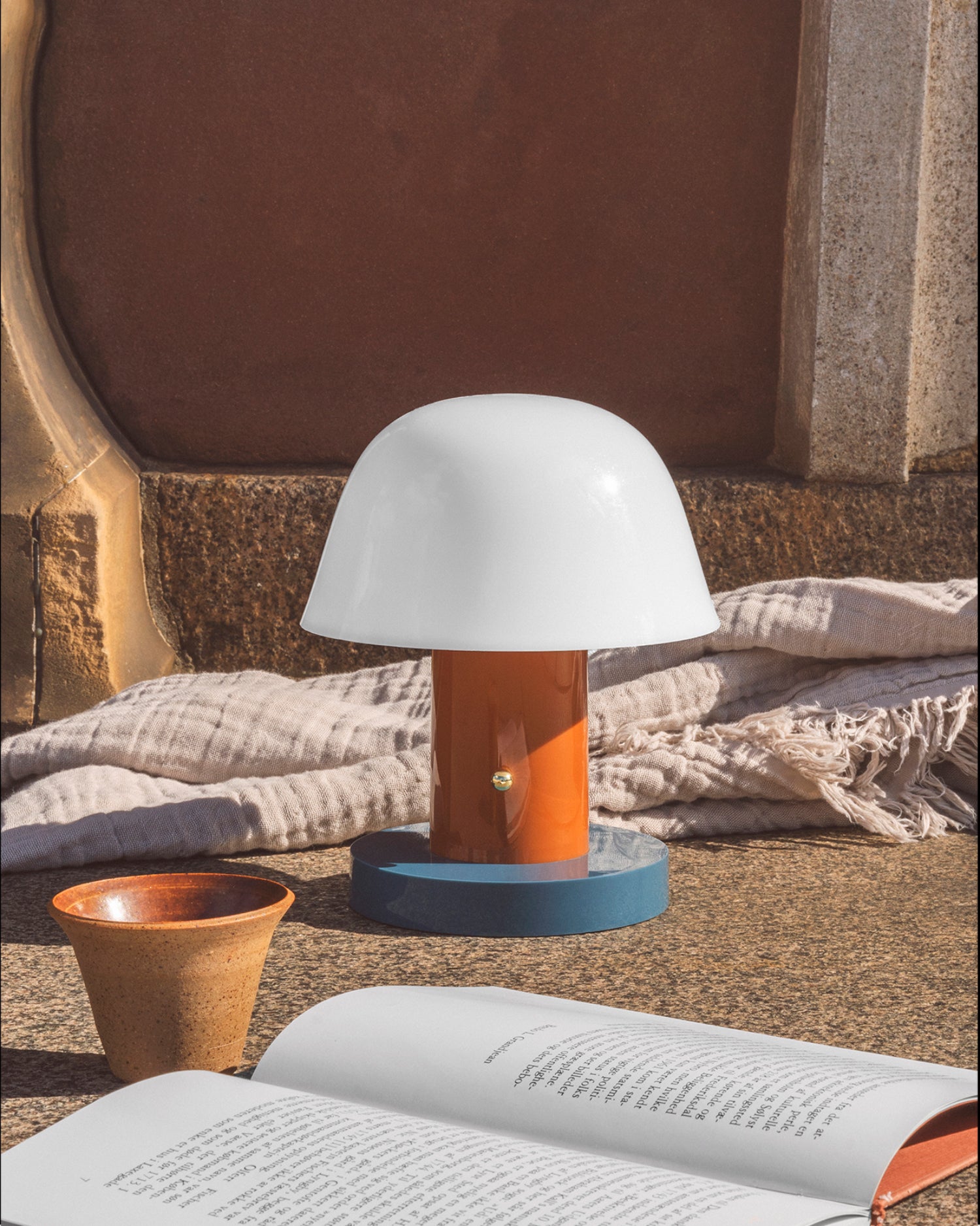 Setago Portable Table Lamp - Rust/Thunder