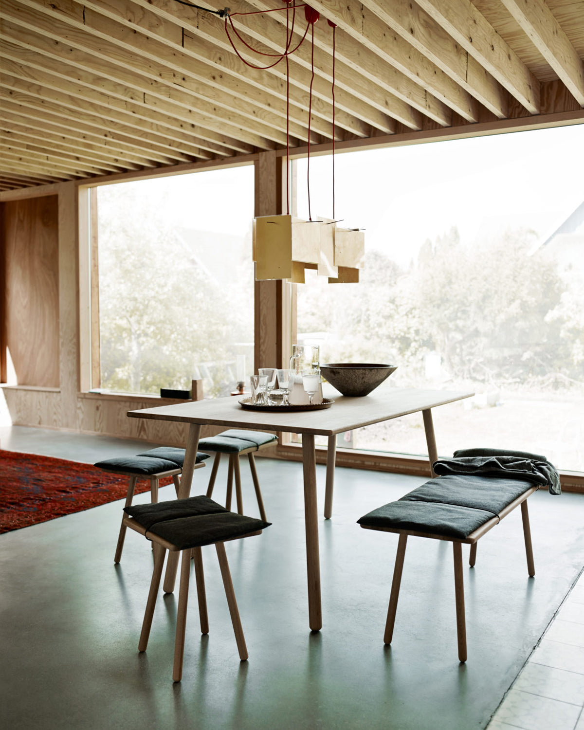 Georg Dining Table