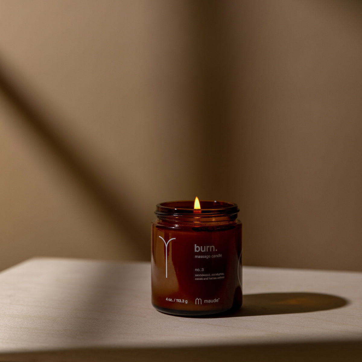 Burn N°3 Massage Candle - Maude