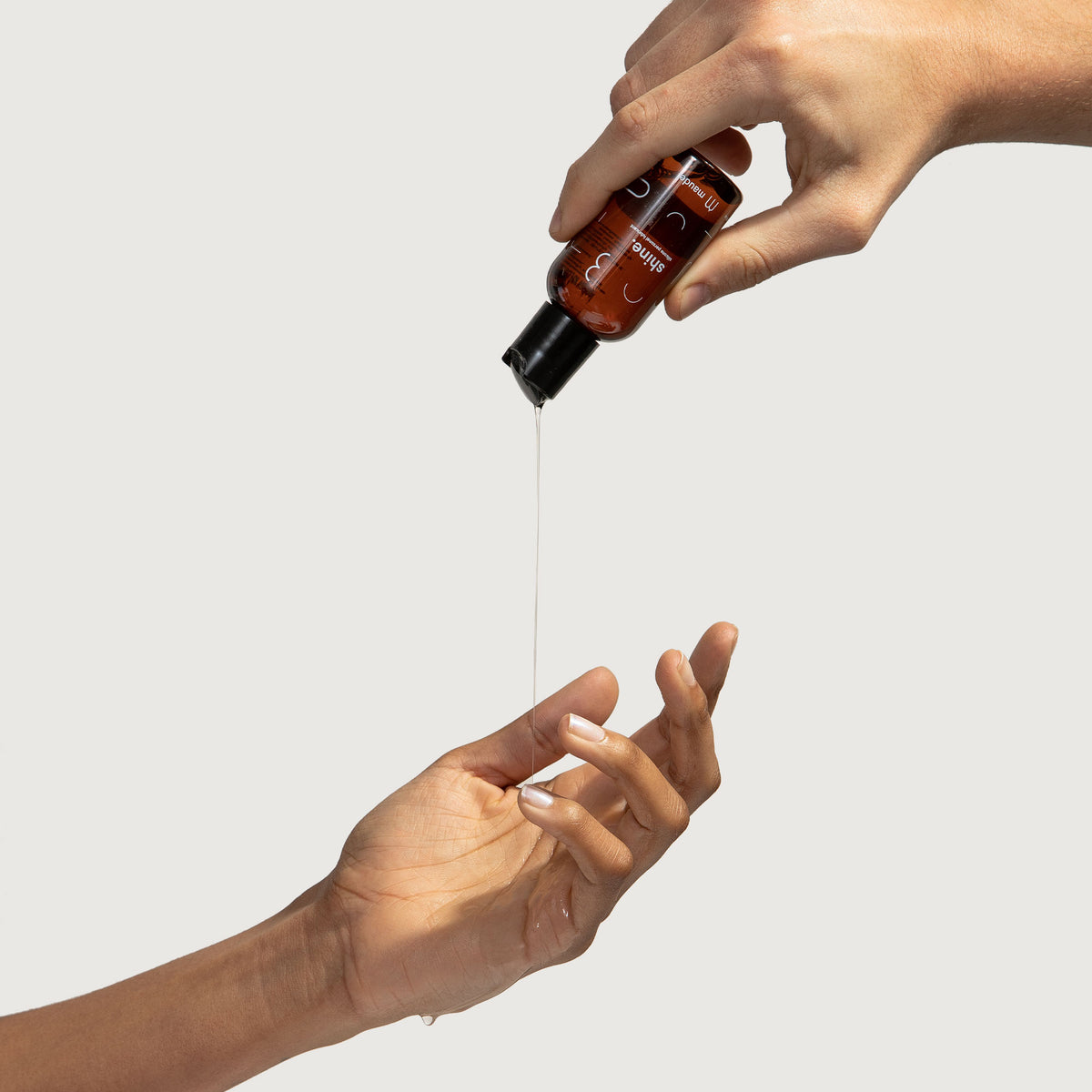 2oz Shine Lubricant - Maude